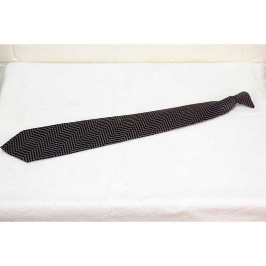 Cravate grise et noire avec attache